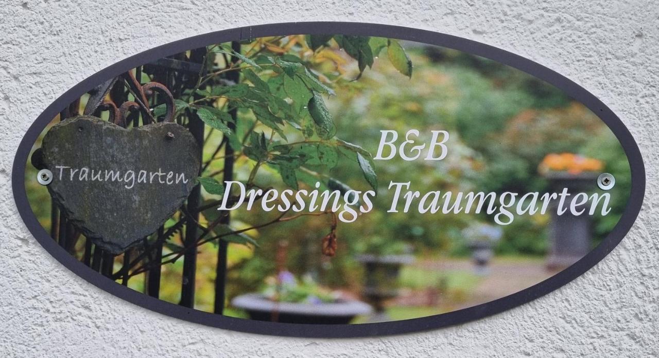 B&B Dressings Traumgarten Kaiserslautern Exterior photo