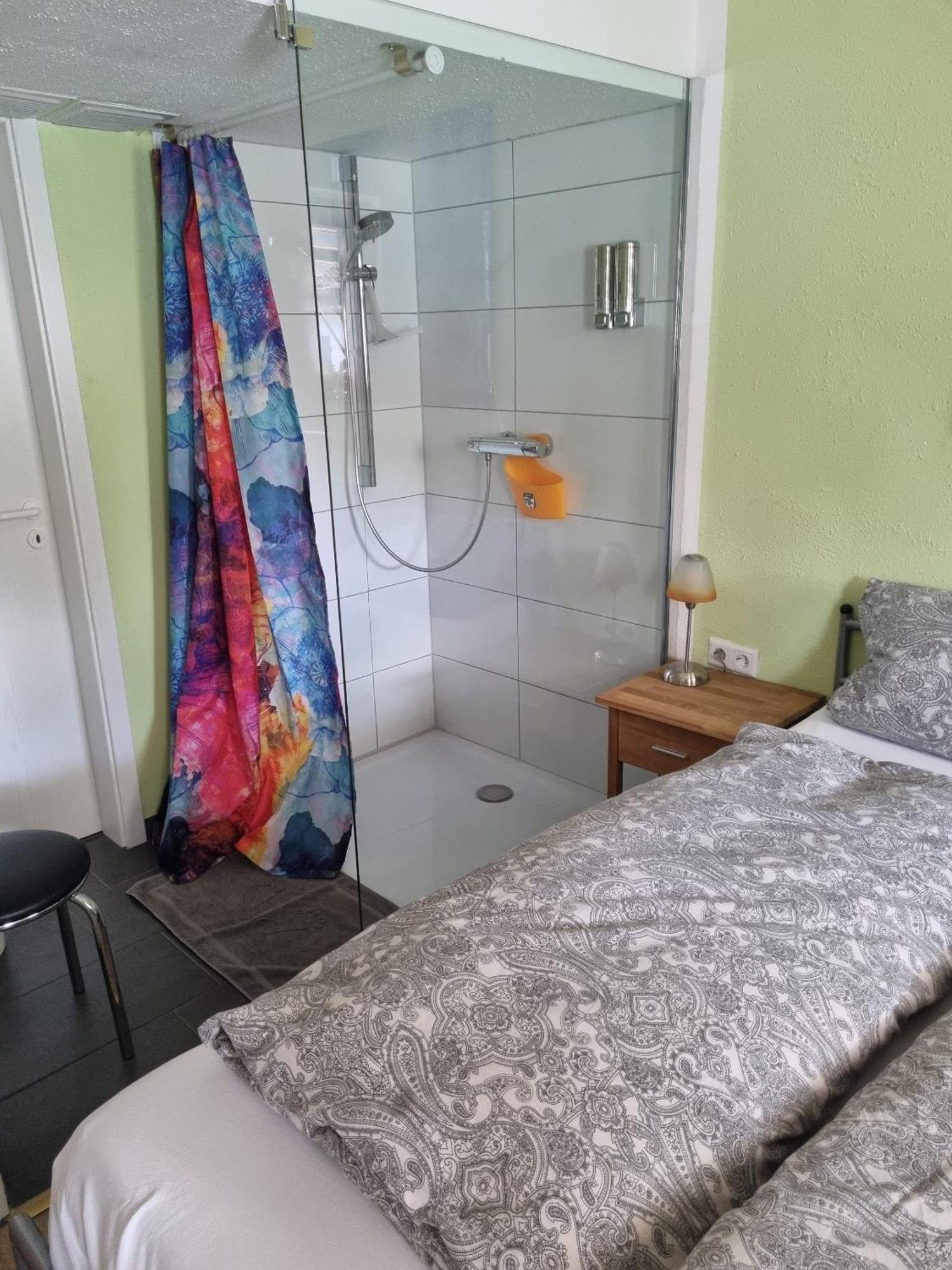 B&B Dressings Traumgarten Kaiserslautern Room photo